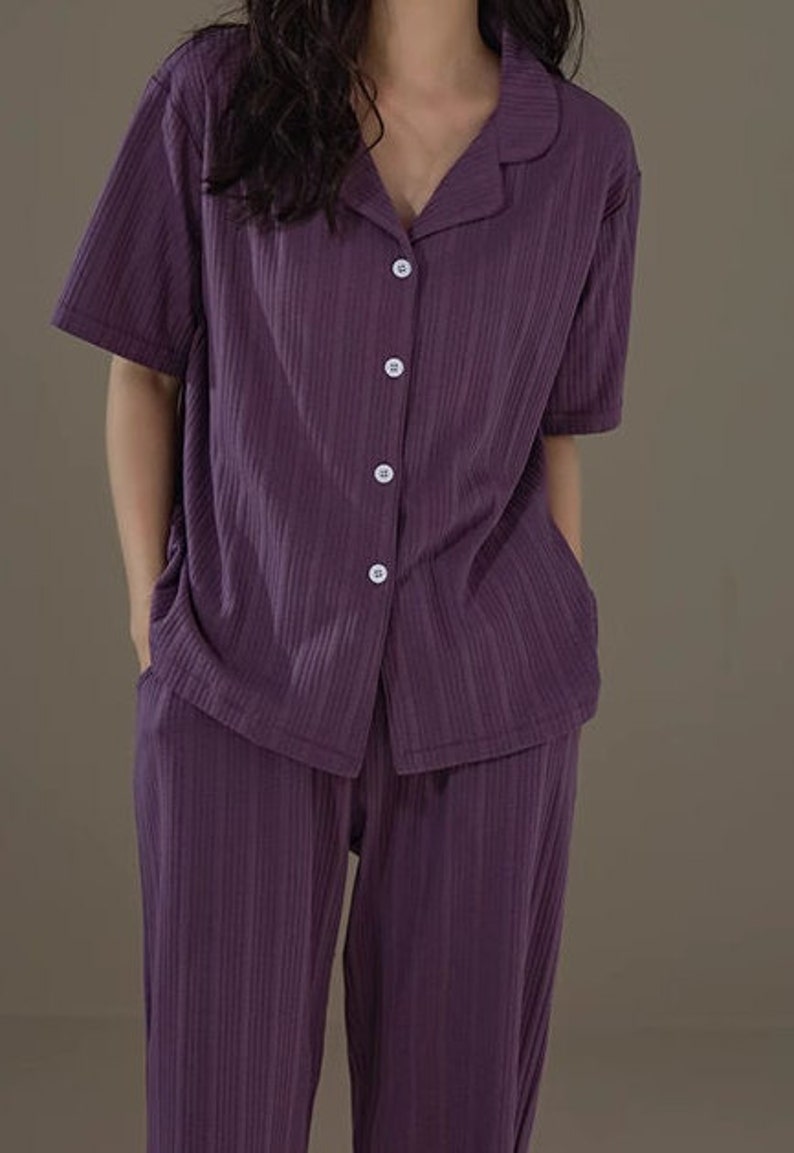 Ensemble pyjama en coton, monogramme de pyjama classique, cadeau unique pour elle, cadeau confortable pour elle, 2 poches sur le pantalon Dark Purple