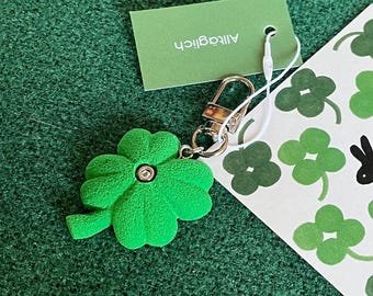 ALLTAGLICH Handmade Climbing Four Leaf Clover Hold Keyring