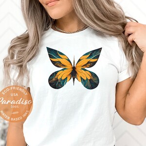 Cottagecore Butterfly T-Shirt, Woman&#39;s Gift Shirt, Unique Butterfly T-Shirt, Butterfly Colored Shirt, Love Nature Gift, Romantic Butterfly
