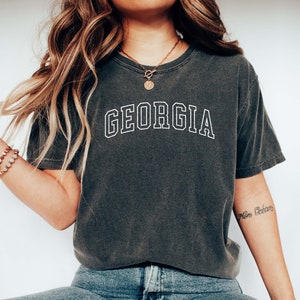 GEORGIA Shirt COMFORT COLORS T-shirt, Georgia Gifts, Georgia T-shirt, Oversized College Shirt, Georgia Tee, Bachelorette Tee, Girl's Trip.