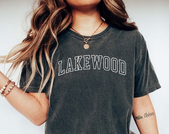 LAKEWOOD Shirt, COMFORT COLORS T-shirt, Lakewood Honeymoon, Lakewood Bachelorette Tee, Lakewood Girl's Trip, Oversized College Shirt.