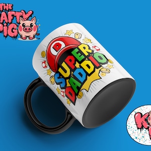 Vatertags-Retro Spiel inspirierte "SUPER DADDIO" MUG Wrap, Sublimations-11 Unzen Becher Design, Geschenk für Papa, Papa Geburtstagsgeschenk, Vatertagsgeschenk, v2