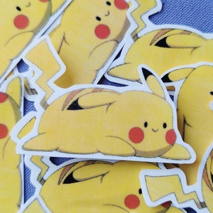 Pikachu Pokemon Fantasia Animal Anime Mangá Jogo Ilustração Adesivo brilhante à prova d'água