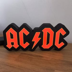 AC/DC Logo Lightbox - LED-Wandkunst für Rockmusik-Fans