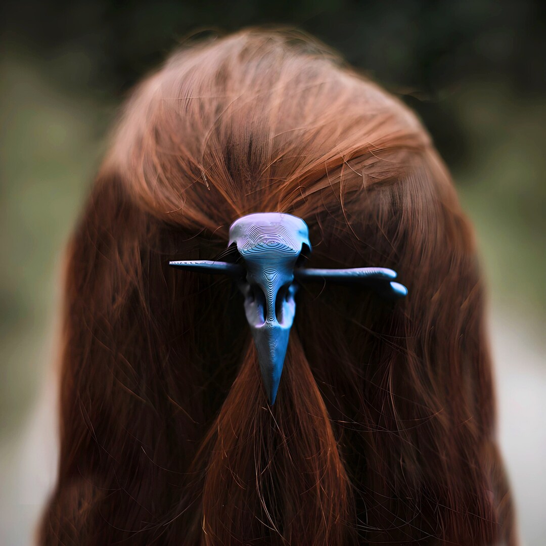 3D Printed Crow Skull Hair Pin: Gothic Witchy Cosplay  display picture 3