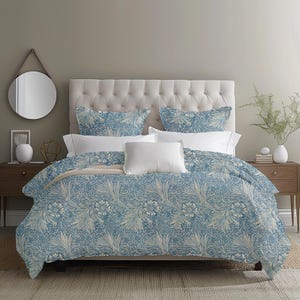 Dark Blue William Morris Duvet Cover Vintage Floral Marigold Pattern Flower & Leaf Duvet Floral Duvet Cover Luxurious Bedding Maximalist Bed