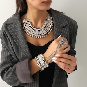 Silverpläterat Halsband och Armband Set: Statement Smycken