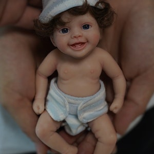 Soft Platinum Solid Silicone Bebe Reborn Boy With Artist Oil Painted Skin  Handmade Lifelike Smile Reborn Baby Boy Can Bath Newborn Baby Toy For  Christmas's Gift - Temu