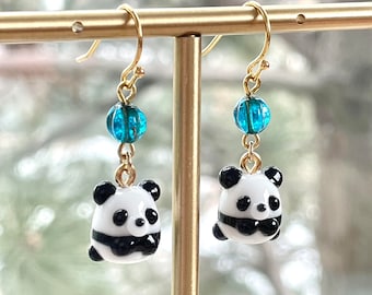 Pendientes de panda: pequeñas joyas de animales en miniatura hechas a mano con vidrio de Murano