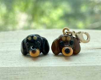 Dachshund Dog Glass Beads, Tiny, Black / Brown Sausage Dog, Clip On / Keychain / Phone Strap Charm, Handmade Lampwork, Miniature Accessories