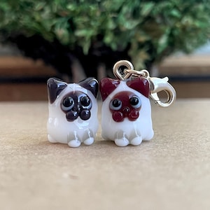 Lampwork Glass Birman Cat Bead: Clip-On Charm, Keychain, Zipper Pull, Phone Strap Accessory