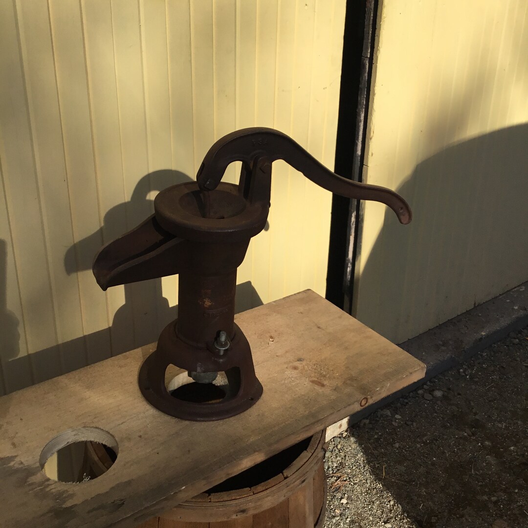 Vintage PSA Cast Iron Water Hand Pump .garden Decor Etsy