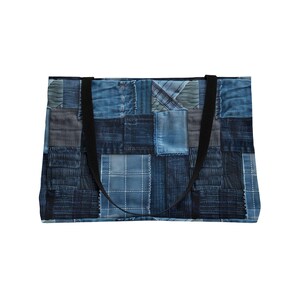 Denim-Look Weekender Tote Bag: Stylish Travel Accessory image 4