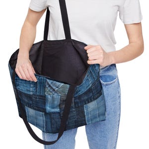 Denim-Look Weekender Tote Bag: Stylish Travel Accessory image 6