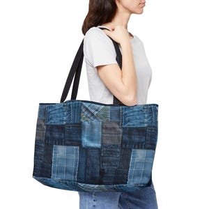 Denim-Look Weekender Tote Bag: Stylish Travel Accessory image 1