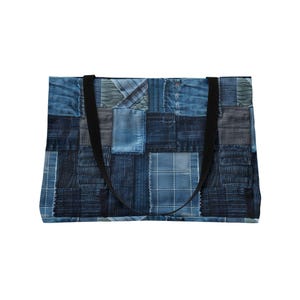 Denim-Look Weekender Tote Bag: Stylish Travel Accessory image 5