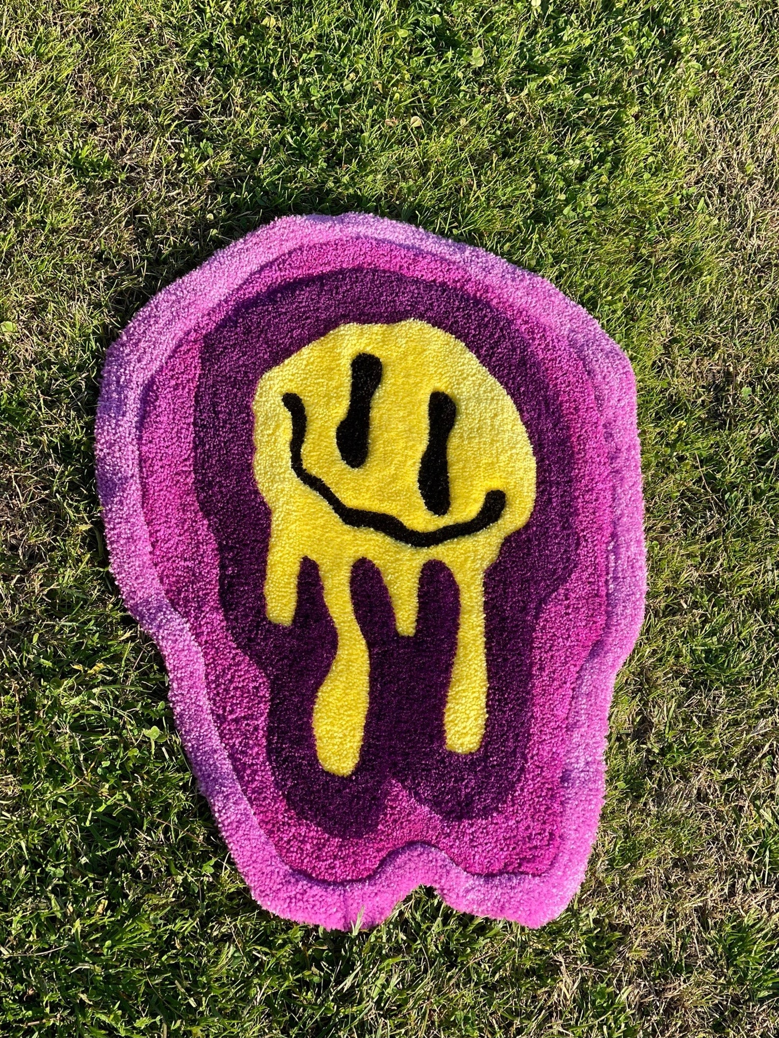 Colorful Flowing Face Emoji, Trippy Rug, Trippy Face Handmade Custom