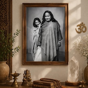 Puede incluir: Un letrero de madera rústica con el texto "Welcome to our home" en letras blancas. El letrero presenta un acabado envejecido y un diseño simple y acogedor, perfecto para la decoración de la entrada.