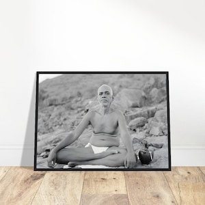 Cartel enmarcado de madera de Ramana Maharshi / Foto de Bhagavan / Imagen de recordatorio de salvia / Decoración del hogar de la serenidad sagrada / Arte tranquilo