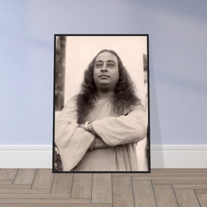 Paramahansa Yogananda woden ingelijste afbeelding | Goeroefoto | Afbeelding salieherinnering | Heilige sereniteit woondecoratie | Rustige kunst