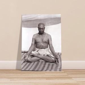 Póster sin marco de K. Pattabhi Jois / Foto de yogui / Imagen de recordatorio motivacional / Decoración del hogar de serenidad sagrada / Arte tranquilo