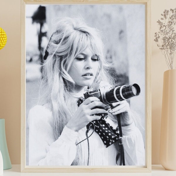 Brigitte Bardot Vintage photograph Wall Art - Black and White photography - digital download