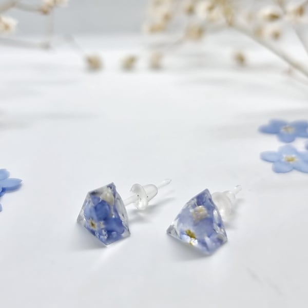 Forget me not flower earrings. Real dried flowers. Dried flower jewellery. Blue stud earrings. Forget me nots. Gifts for her. Hypoallergenic