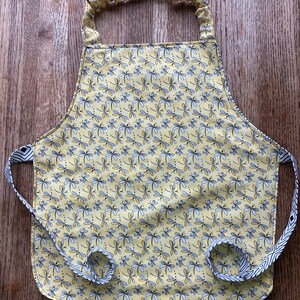 Dazzling dragonflies! Handmade, reversible and with elastic neck strap. Toddler size.