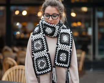 Cachecol longo de crochê preto e branco, cachecol de malha colorido, acessório aconchegante de inverno em algodão, design quadrado exclusivo para vovó, ótima ideia de presente!