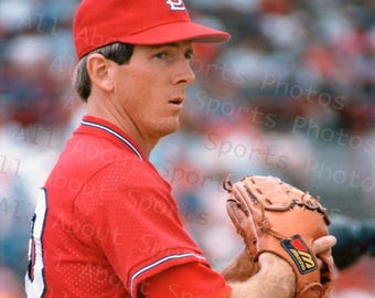 John Tudor lanzando para los Cardenales de 1985