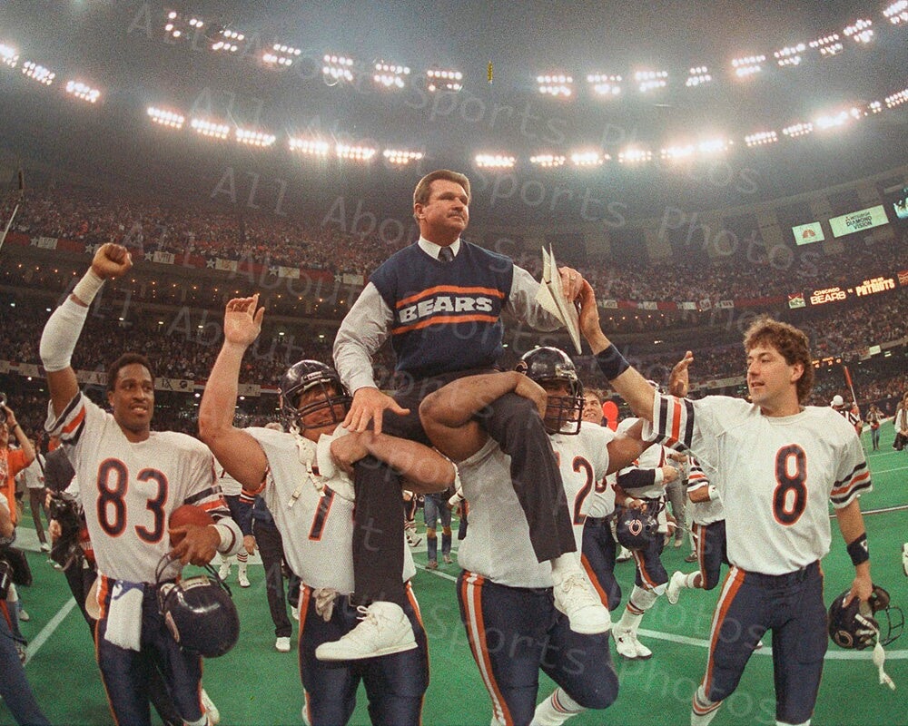 NFLシカゴベアーズ1985★スーパーボウル優勝記念★CHICAGO BEARS 1985年シカゴ・ベアーズがスーパーボウル優勝後にマイク・ディトカ監督