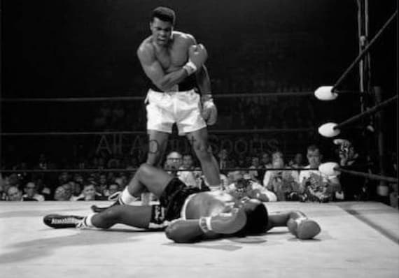1964年、モハメド・アリがソニー・リストンを破った衝撃的な出来事