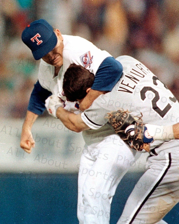 レア! ノーランライアン レンジャーズ 2001 球場配布ボブルヘッド レア