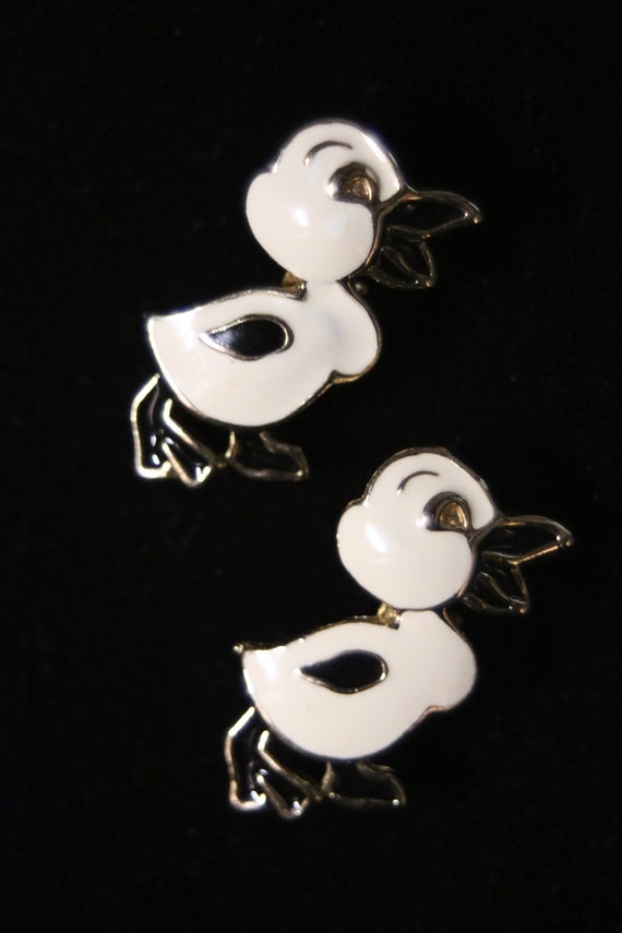 Vintage Enameled Ducklings