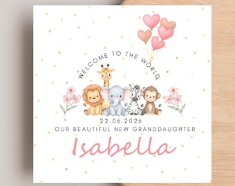 Op de afbeelding: Een vierkante geboortekaart met aquarelillustraties van een leeuw, giraf, olifant, zebra en aap. Roze hartvormige ballonnen, bloemen en gouden sterren sieren de witte achtergrond. Tekst: WELCOME TO THE WORLD, 22.06.2026, OUR BEAUTIFUL NEW GRANDDAUGHTER, Isabella.
