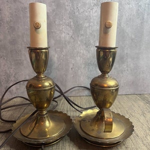 VINTAGE MINI BRASS OIL LAMP 