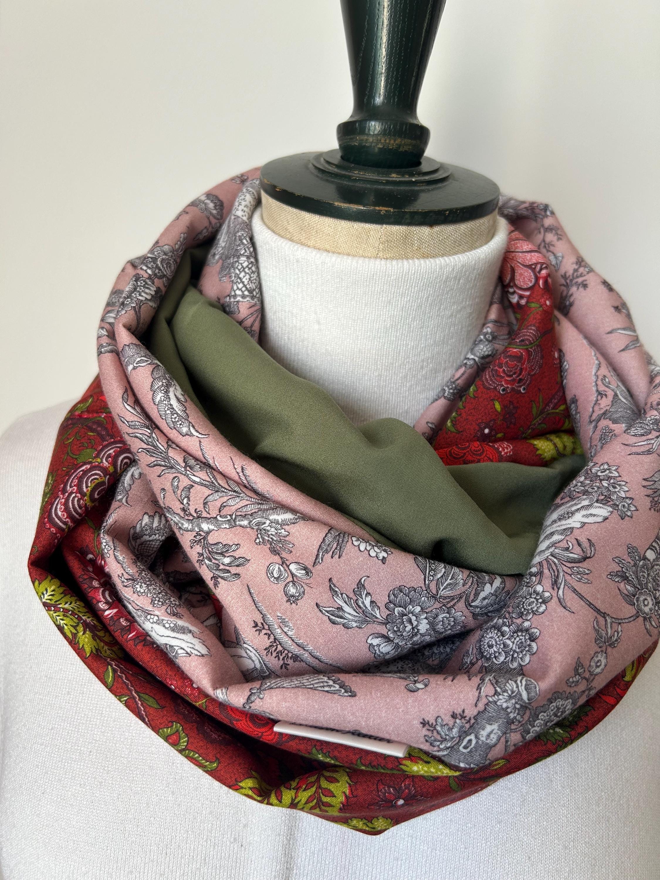 Foulard Carré Vintage En Soie FOM - 48x48cm - Bleu Nuit - Occasion Bon état