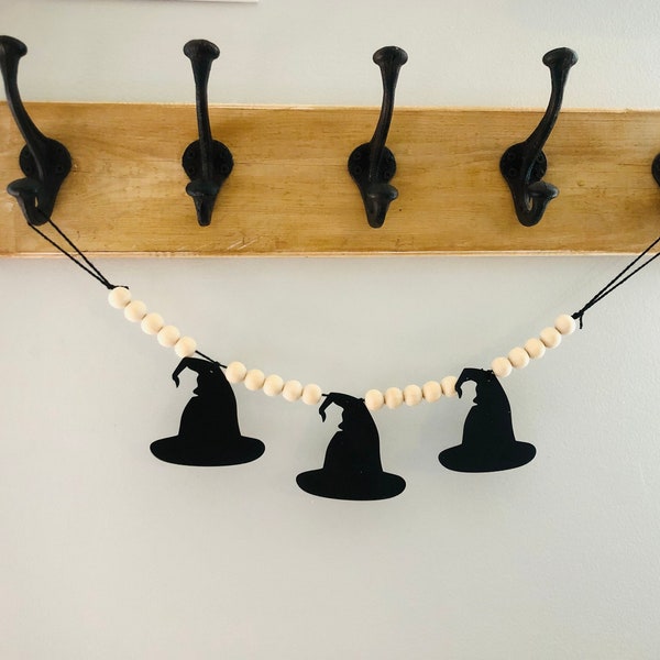 Witch Decoration/Witch Garland/Wood Bead Garland/Halloween Mantle Decor/Witch Hat/Fall Garland/Spooky Garland/Home Decor/Farmhouse Halloween