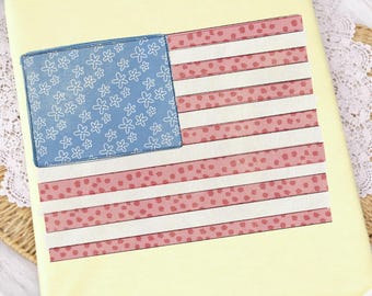 Bandiera floreale PNG, bandiera americana PNG, patriottica PNG, femminile, preppy PNG, strisce PNG, Memorial Day PNG