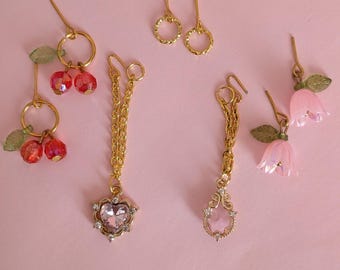 Jeweled Necklace and earrings for Doll Sparkly Jewlery Cute Accessories - Popular Fashion 1:6 Scale - Perfect for Dolls Lovers
