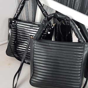 Bolso de mano de piel vegana auténtica para mujer, tipo hobo, tipo bandolera, con correa de hombro ajustable