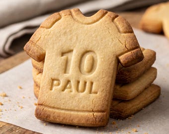 Trikot Ausstecher NAME NUMMER personalisierbar, Fußball Party Geschenk, Ausstechformen Geburtstag Fußball Freunde, Kindergeburtstag Snacks