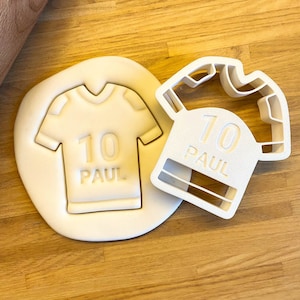 Tagliabiscotti in jersey NOME NUMERO personalizzabile, regalo per festa di calcio, tagliabiscotti compleanno amici di calcio, snack di compleanno per bambini