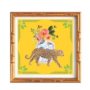 Stampa artistica in stile cineseria, vaso di zenzero con leopardo e arte floreale con sfondo giallo, grande arte quadrata millenaria