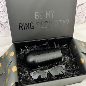 Geschenkdoos voor ringdrager | Zwarte geschenkdoos | Cadeau voor hem | Zwarte beker | Voorstel voor ringdrager | Ringbeveiliging | Beker voor ringdrager