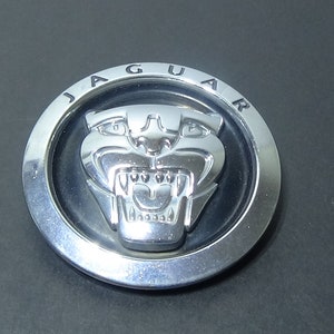 Jaguar 2024 front emblem