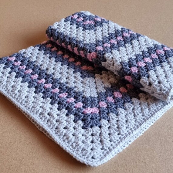 ラグ・カーペット US vintage granny blanket The OG Vibrant Vintage Blankets: A Bright Walk Down Memory