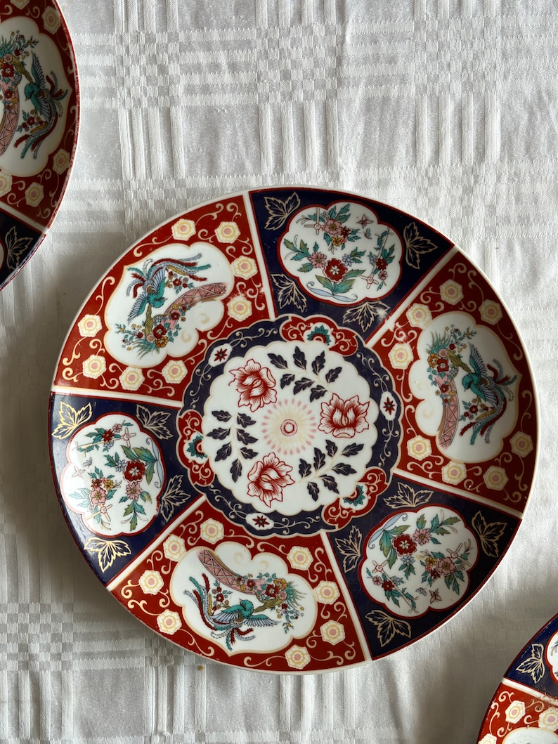 Assiette Taous Lhor Véritable – 36 Cm – Porcelaine – Motif Paon – Occasion