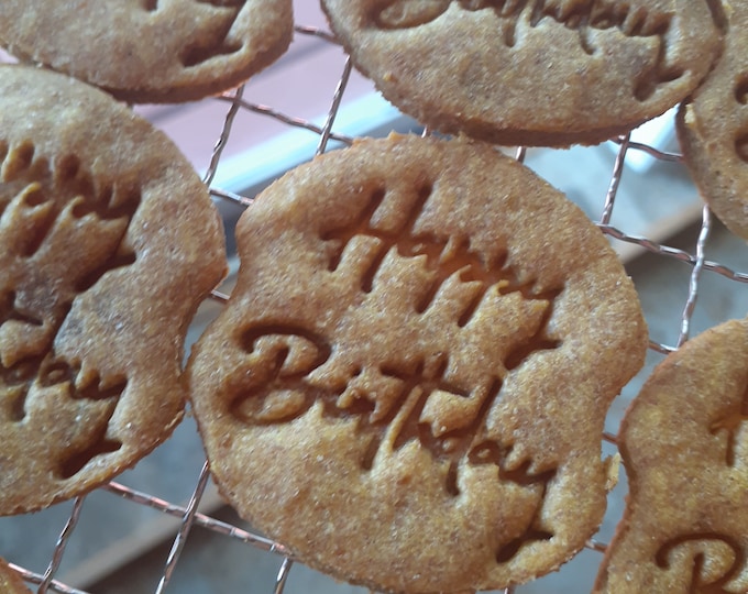 Happy Birthday Dog Treats, Birthday Dog Cookies  Dogs Birthday Party, Dog Treat Bakery,Party Favors For Canines Birthday Celebrations.