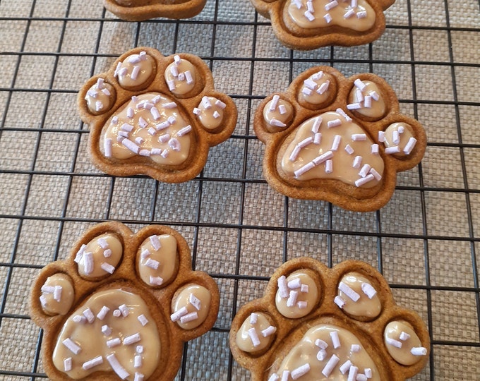 3D Doggy Paw Dog Treats Frosted & Decorated Dog Biscuit's Great For Dog Birthday Dog Party Dog Event's- Dehydrated Dog Treats.